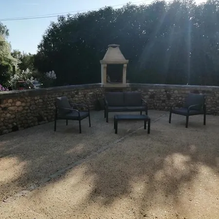 Gite Cote Truffiere - 6 Personnes - Piscine * Salon